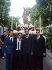  Mois�s Ruz y sus auxiliares