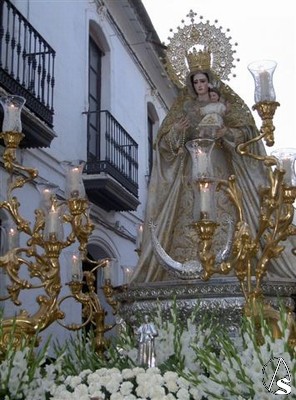 Nuestra Seora de la Antigua en la procesin del Corpus Christi 