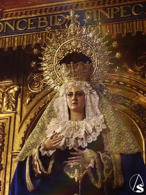 La Virgen de la Concepcin fue realizada por el escultor Rafael Barbero Medina en 1953 sustituyendo a la anterior perdida en 1931 