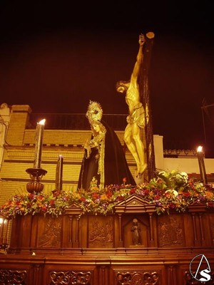 La Virgen de los Dolores procesion junto al Seor 