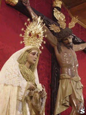 La hermandad realiza su estacin de penitencia el Viernes Santo 