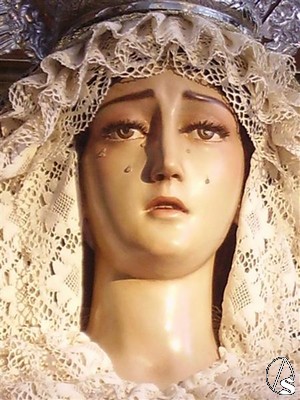 Primer plano de la Virgen de los Dolores 