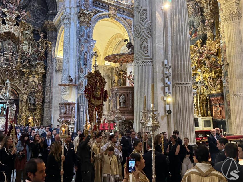 Pepelu_Traslado_Simpecado_Sevilla_Sur_a_El_Salvador_2026_23