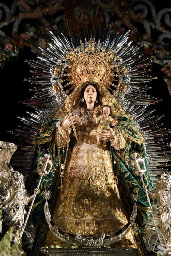 Piedad_Coronada._Albaida_del_Aljarafe__503___Copiar_.JPG