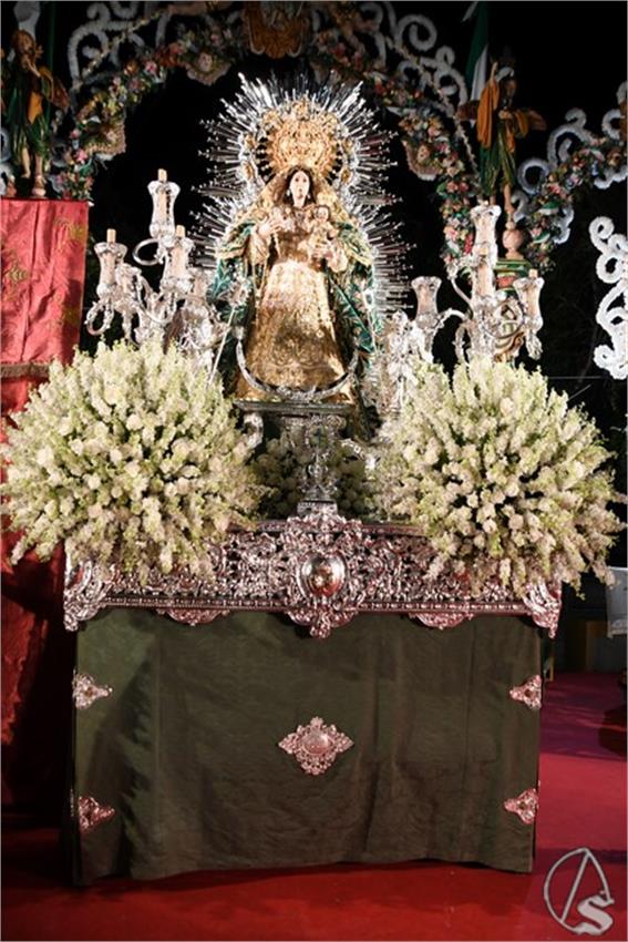 Piedad_Coronada._Albaida_del_Aljarafe__549___Copiar_.JPG