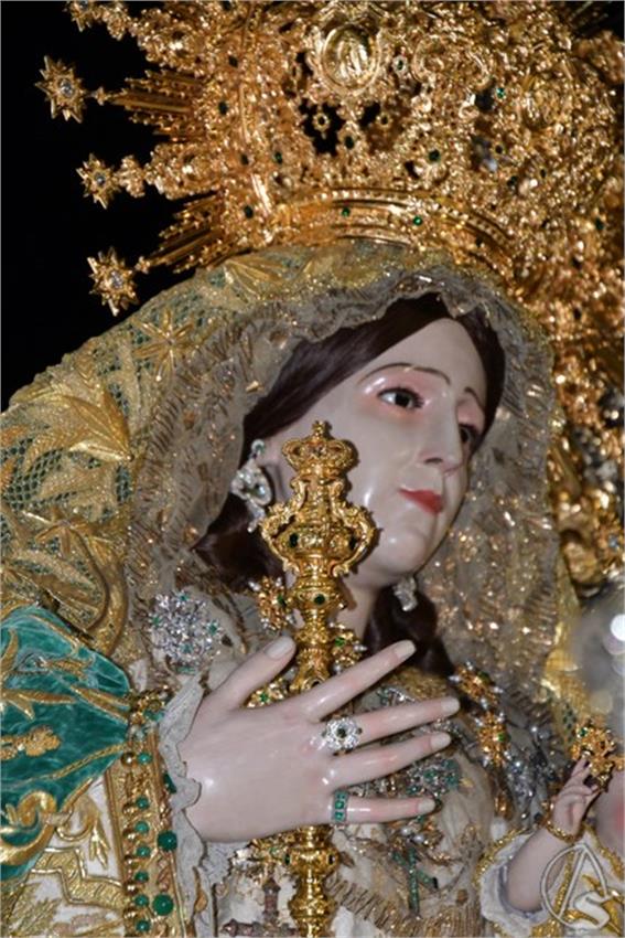 Piedad_Coronada._Albaida_del_Aljarafe__578___Copiar_.JPG