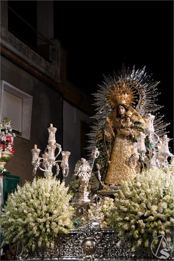 Piedad_Coronada._Albaida_del_Aljarafe__612___Copiar_.JPG