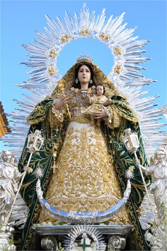 Piedad_Coronada._Albaida_del_Aljarafe__63___Copiar_.JPG