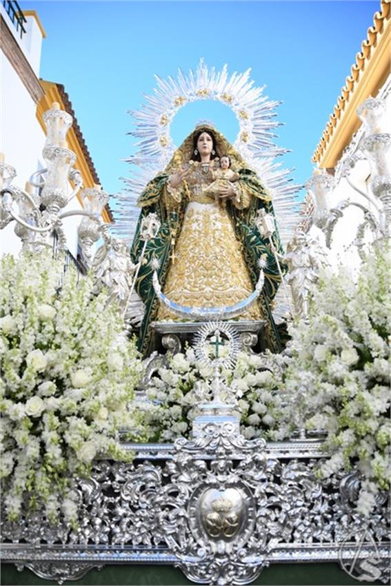 Piedad_Coronada._Albaida_del_Aljarafe__73___Copiar_.JPG