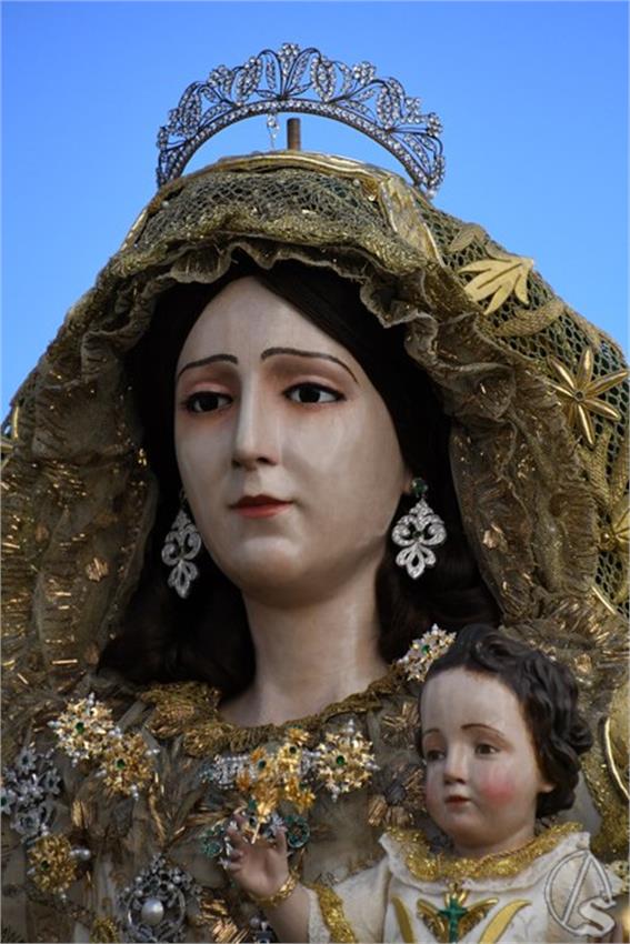 Piedad_Coronada._Albaida_del_Aljarafe__98___Copiar_.JPG