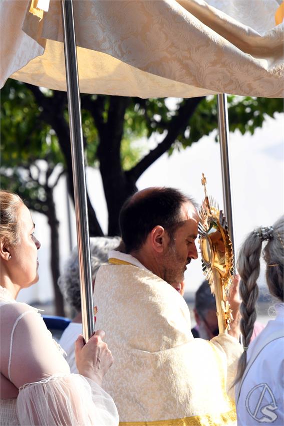 Procesion_del_Corpus_de_Montequinto_Luis_M_Fernandez_210625__22_.JPG