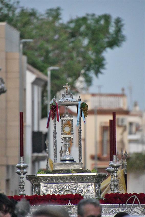 Procesion_del_Corpus_de_la_Parroquia_de_la_Oliva_Dos_Hermanas_Luis_m_Fernandez_210625__2_.JPG