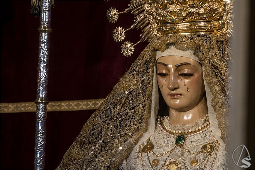 RocioBarcia_Segnor_de_la_Misericordia_y_Ntra_Sra_de_los_Dolores_en_su_Soledad_Coronada_2024__2_