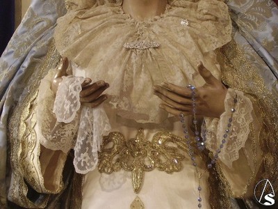 Manos de la Santisima Virgen 