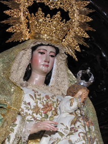 Mara Stma. del Rosario Coronada en sus Misterios Dolorosos