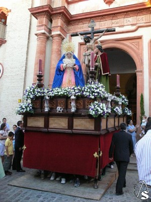  El paso de Cristo es de madera de caoba y estilo renacentista