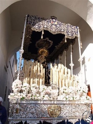 Paso de palio de la Virgen de las Lagrimas 