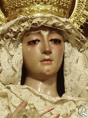 Primer plano de la Virgen de los Dolores 