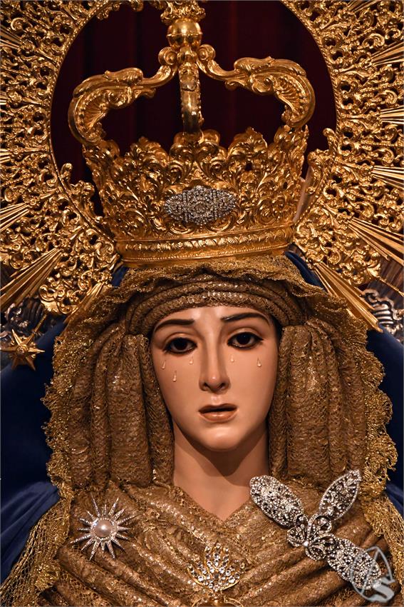 Virgen_Amor_y_Sacrificio_Dos_Hermanas_Luis_M_Fernandez__6_.JPG
