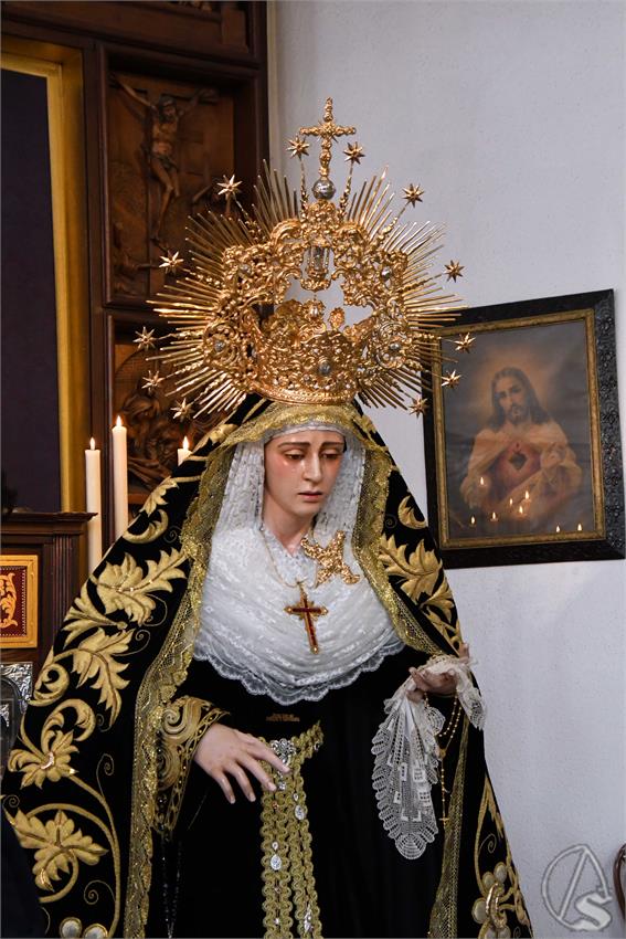 Virgen_Amparo_y_Esperanza_Dos_Hermanas_Luis_M_Fernandez_101124__15_.JPG