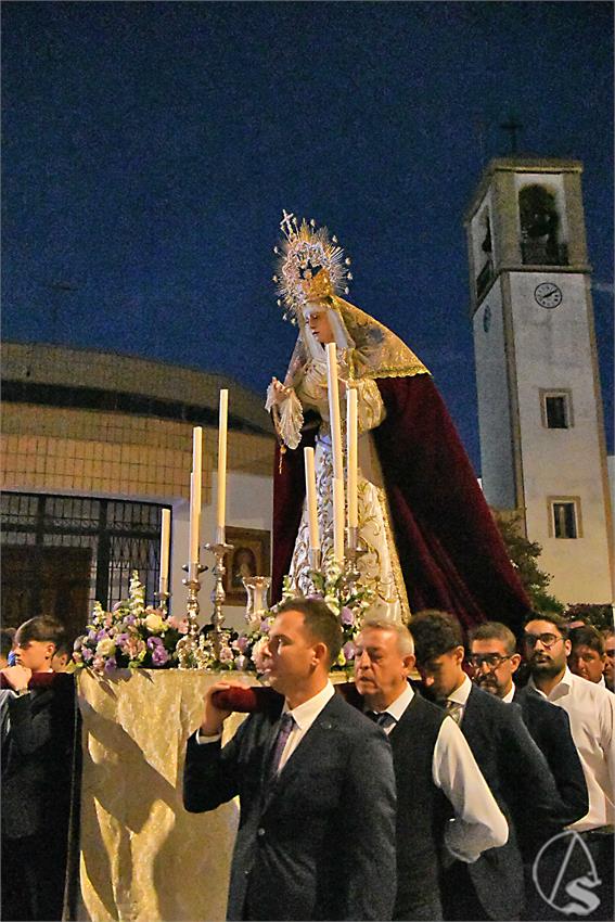 Virgen_Amparo_y_Esperanza_Dos_Hermanas_Luis_M_Fernandez_251025__14_.JPG