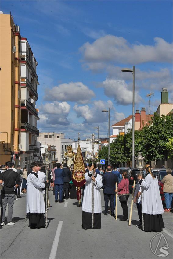 Virgen_Amparo_y_Esperanza_Dos_Hermanas_Luis_m_Fernandez_271024__4_.JPG