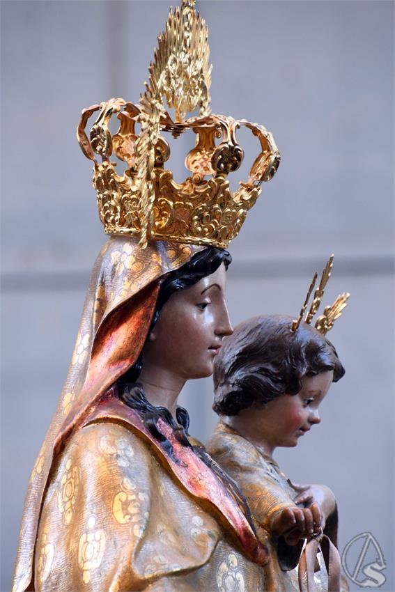 Virgen_Carmen_Alcala_de_Guadaira_Luis_M_Fernandez_110725__17_.JPG