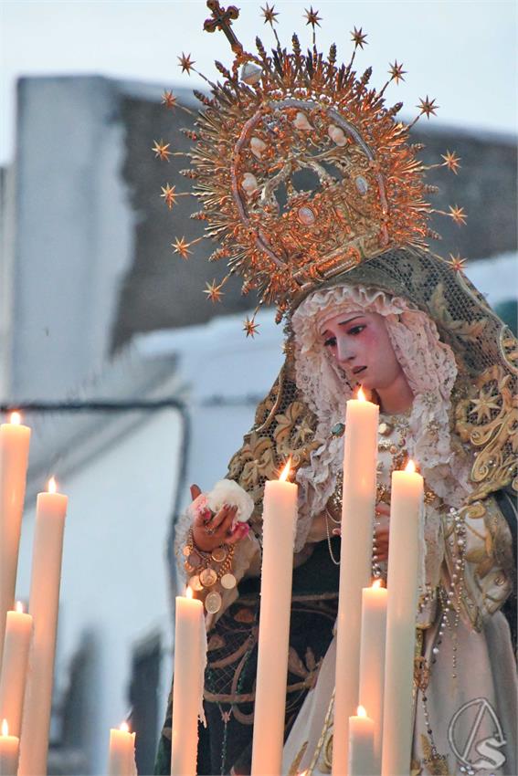 Virgen_Dolores_Benacazon_Luis_M_Fernandez_060926_6.JPG
