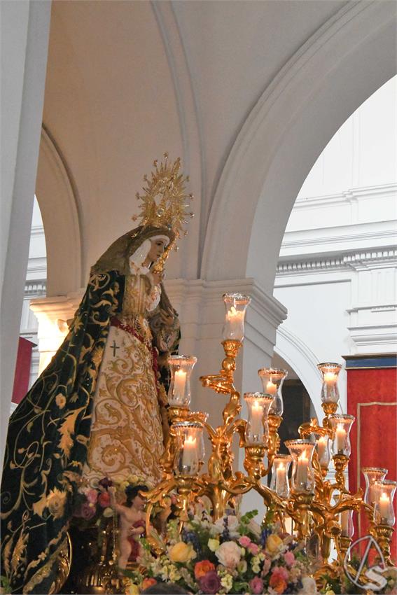 Virgen_Esperanza_Dos_Hermanas_Luis_M_Fernandez_111025__17_.JPG