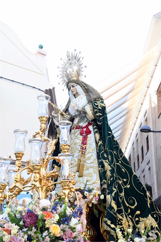 Virgen_Esperanza_Dos_Hermanas_Luis_M_Fernandez_111025__8_.JPG