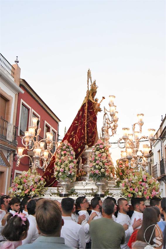 Virgen_Nieves_Benacazon_Luis_M_Fernandez_060826_17.JPG