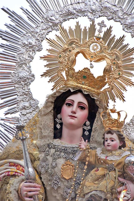 Virgen_Nieves_Los_Palacios_y_Villafranca_Luis_M_Fernandez_050826_15.JPG