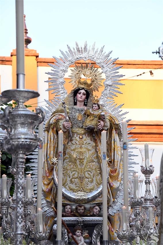 Virgen_Nieves_Los_Palacios_y_Villafranca_Luis_M_Fernandez_050826_7.JPG