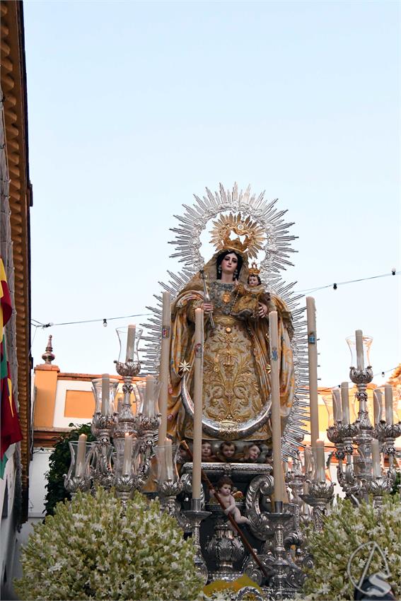 Virgen_Nieves_Los_Palacios_y_Villafranca_Luis_M_Fernandez_050826_8.JPG