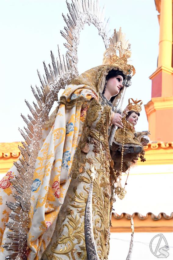 Virgen_Nieves_Los_Palacios_y_Villafranca_Luis_M_Fernandez_050826_9.JPG