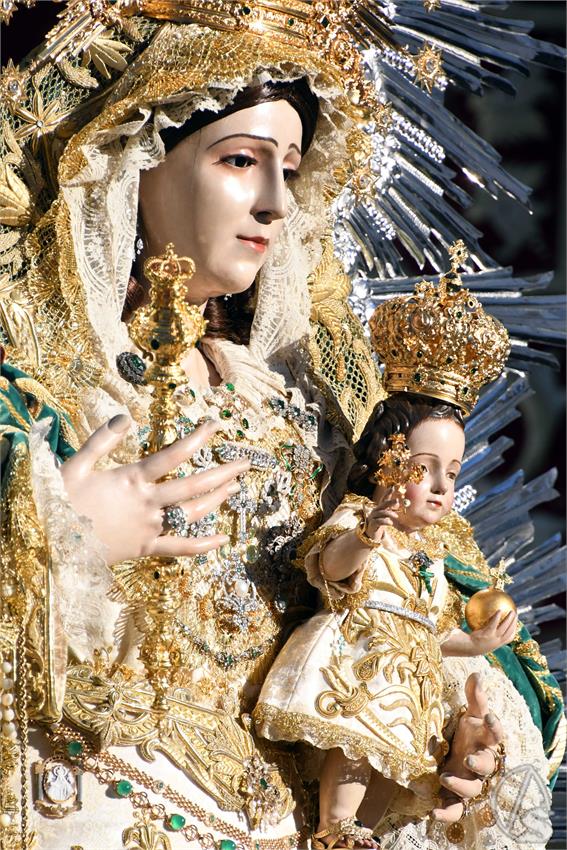 Virgen_Piedad_Albaida_Luis_M_Fernandez_120926_22.JPG