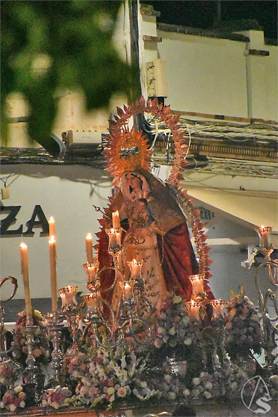 Virgen_Rosario_de_Dos_Hermanas_Luis_M_Fernandez_041025__2_.JPG