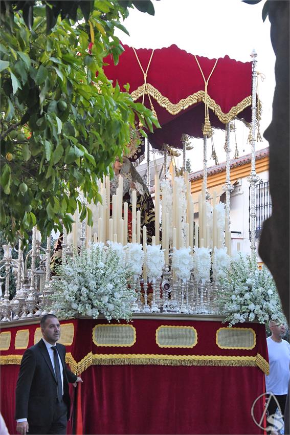 Virgen_Rosario_y_Esperanza_Sevilla_Este_Luis_M_Fernandez_221026_10.JPG