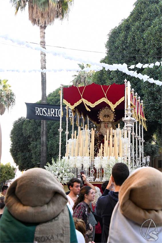 Virgen_Rosario_y_Esperanza_Sevilla_Este_Luis_M_Fernandez_221026_6.JPG