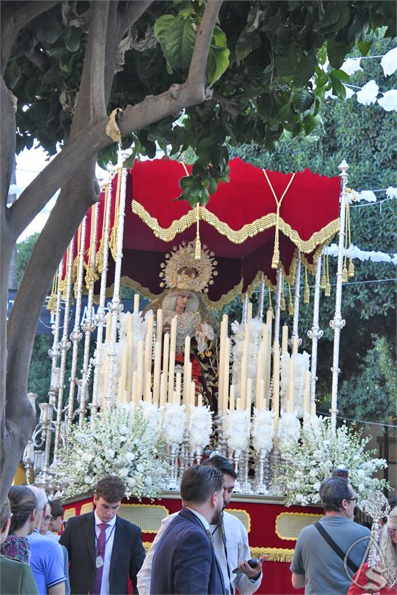 Virgen_Rosario_y_Esperanza_Sevilla_Este_Luis_M_Fernandez_221026_7.JPG