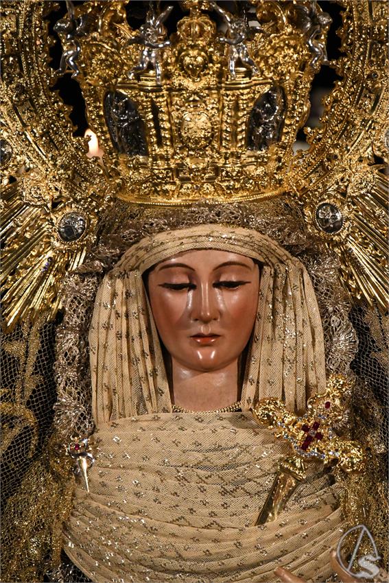 Virgen_Soledad_Castilleja_de_la_Cuesta_Luis_M_Fernandez_100324__2_.JPG