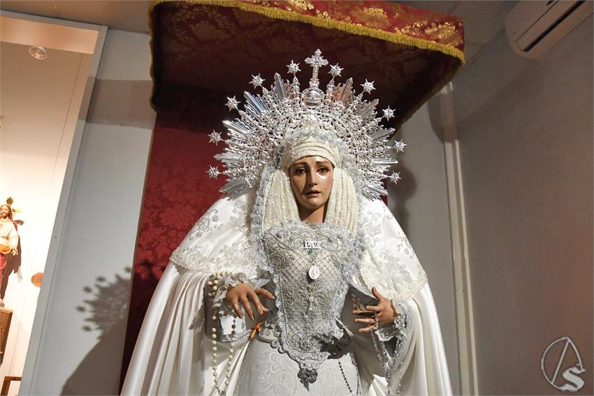 Virgen_de_la_Paz_Dos_Hermanas_Luis_M_Fernandez__18_.JPG