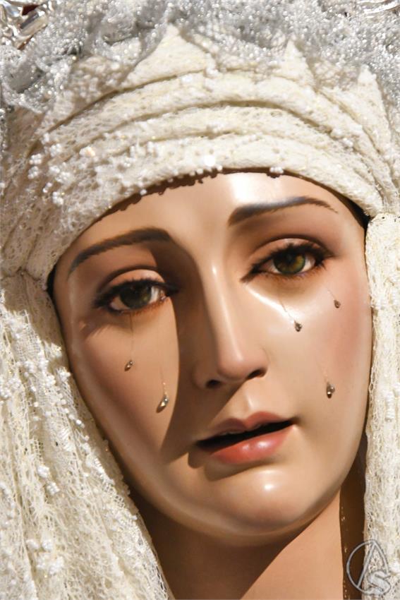 Virgen_de_la_Paz_Dos_Hermanas_Luis_M_Fernandez__21_.JPG