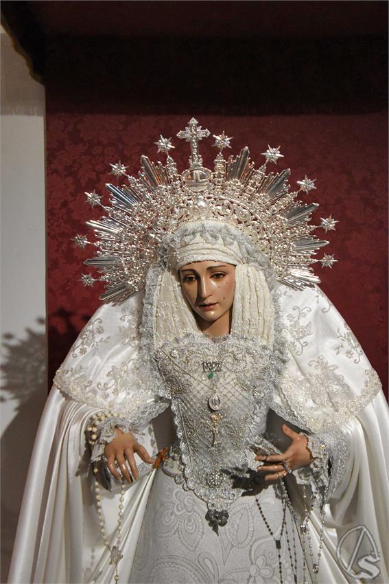 Virgen_de_la_Paz_Dos_Hermanas_Luis_M_Fernandez__4_.JPG
