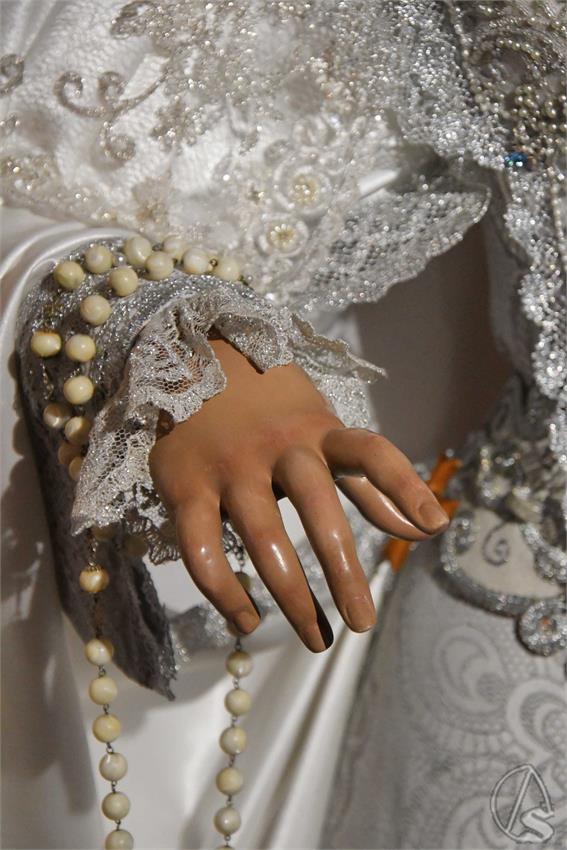 Virgen_de_la_Paz_Dos_Hermanas_Luis_M_Fernandez__7_.JPG