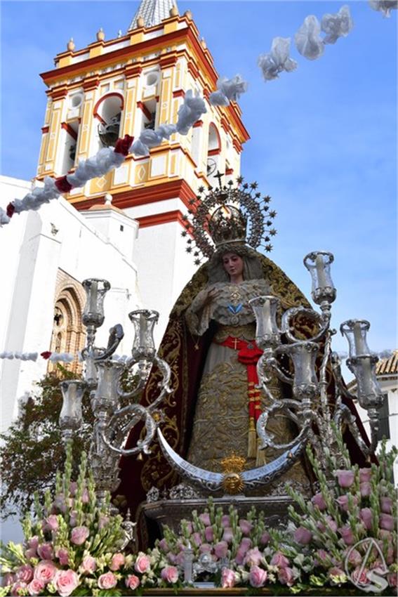 Virgen_de_la_Piedad._Sanlucar_la_Mayor_117_Copiar.JPG