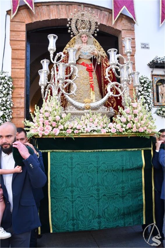 Virgen_de_la_Piedad._Sanlucar_la_Mayor_21_Copiar.JPG