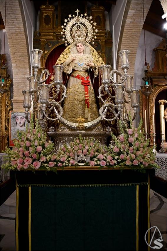 Virgen_de_la_Piedad._Sanlucar_la_Mayor_2_Copiar.JPG