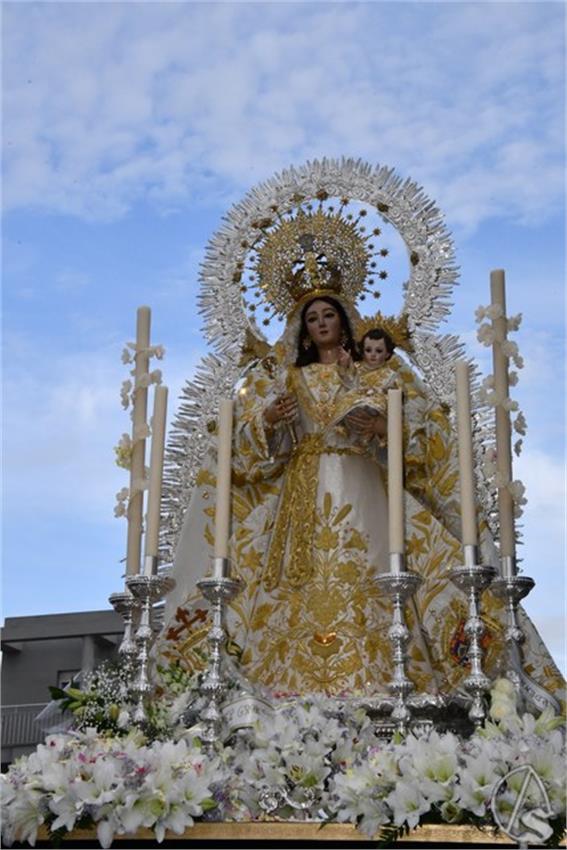 Virgen_de_la_Sangre._Huevar_del_Aljarafe__123___Copiar_.JPG