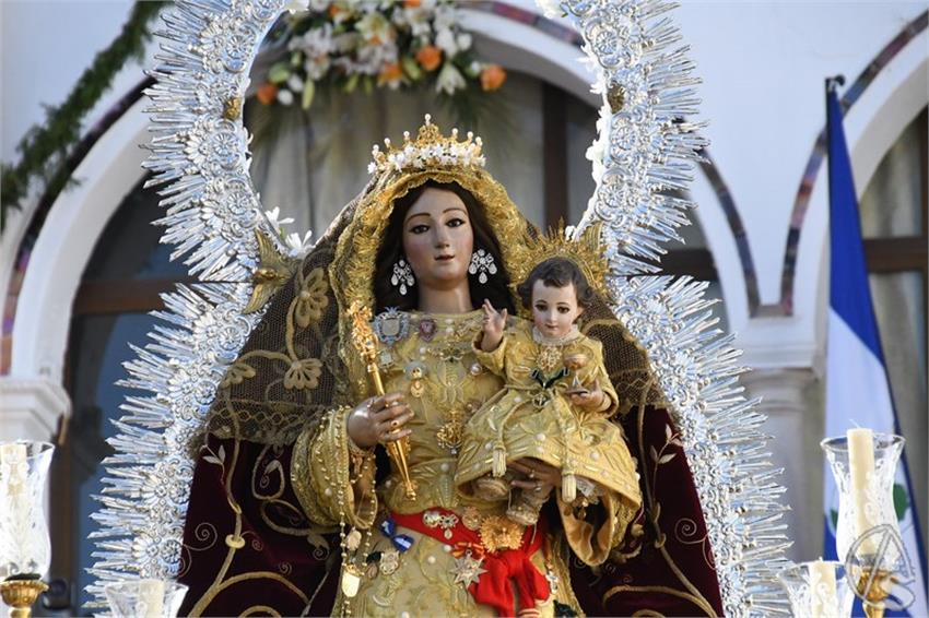 Virgen_de_la_Sangre._Huevar_del_Aljarafe__224___Copiar_.JPG